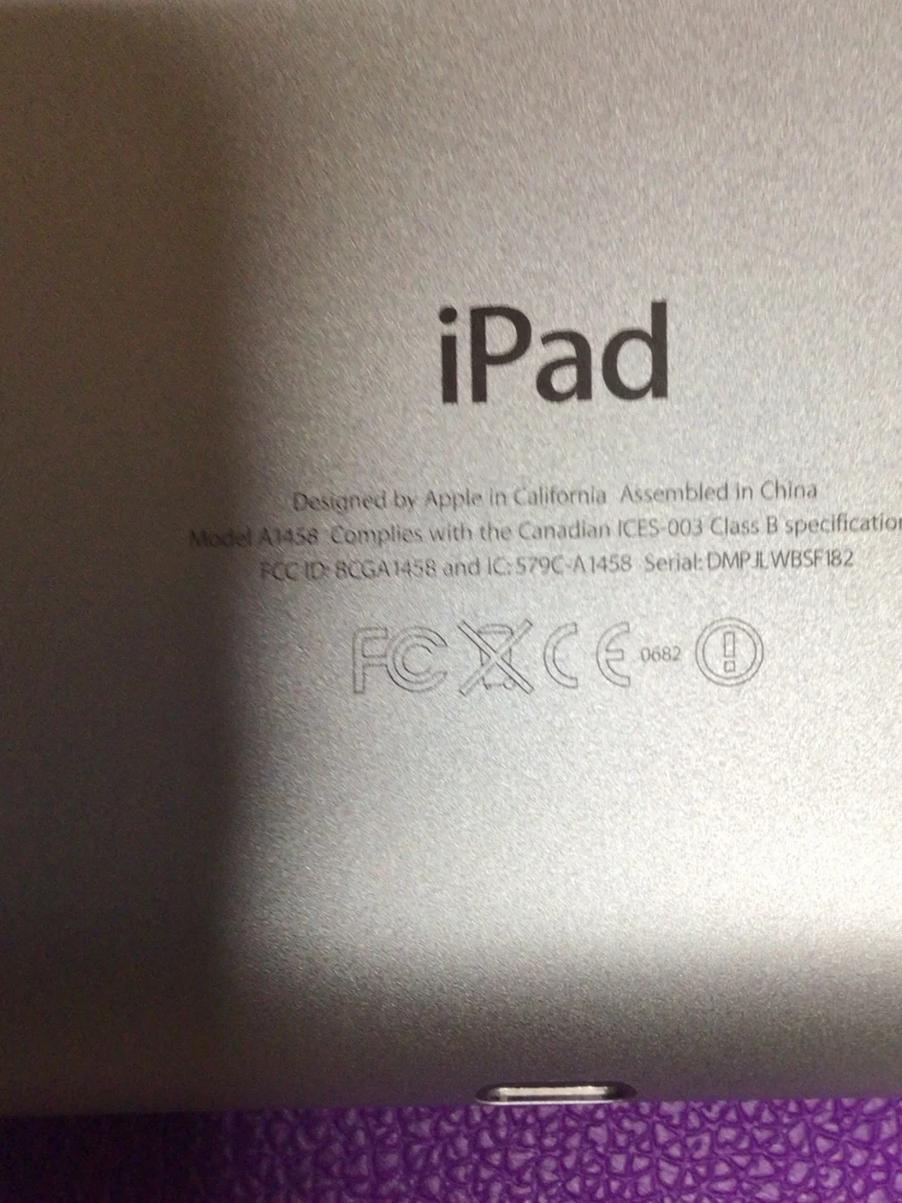 Apple iPad with case ,4 gen apple iPad with Bluetooth keyboard. Please read
